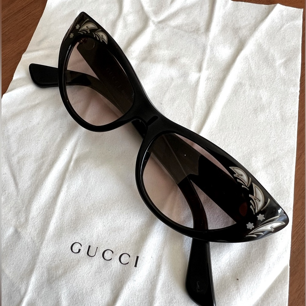 Gucci cat-eye embellished sunglasses